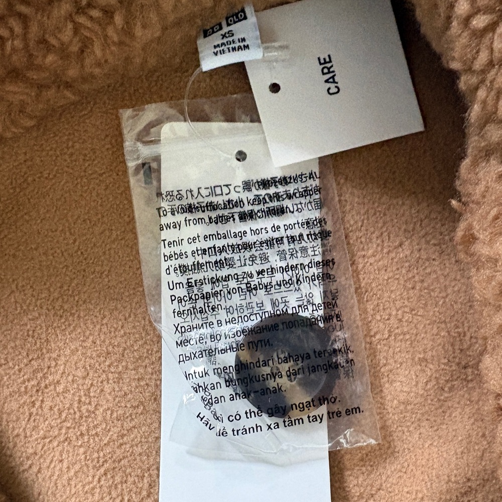 NWT Uniqlo Women's jacket Coat Brown Dark Beige Faux Shearling Jacket - size XS - Picture 11 of 13